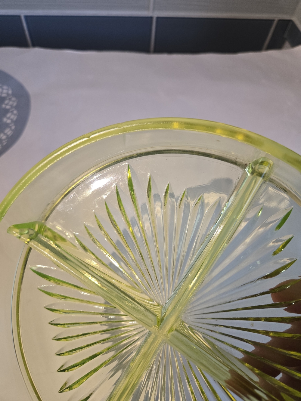Vintage Yellow Vaseline Uranium Divided Glass Server with Metal Basket - Picture 5 of 11